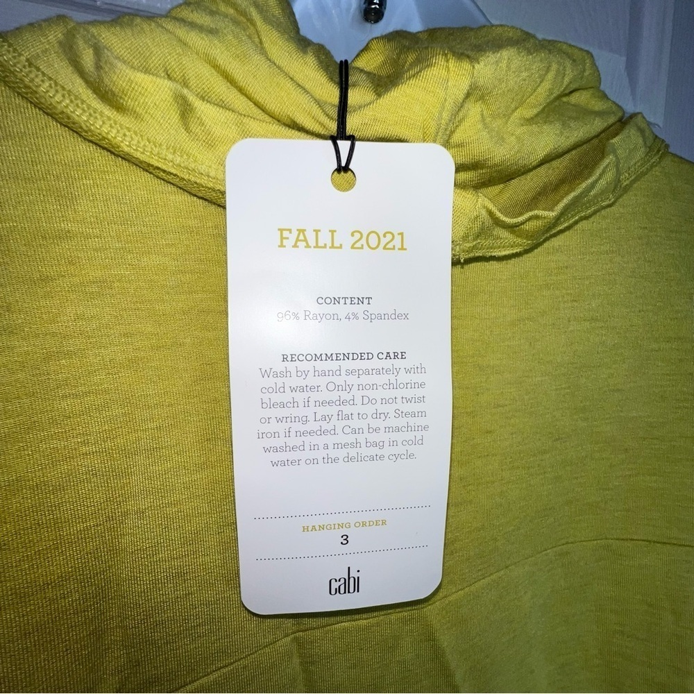 NWT Cabi Women’s Small # 4193 Ease Turtleneck Bright Moss Sweater Top S $95 - Picture 13 of 14